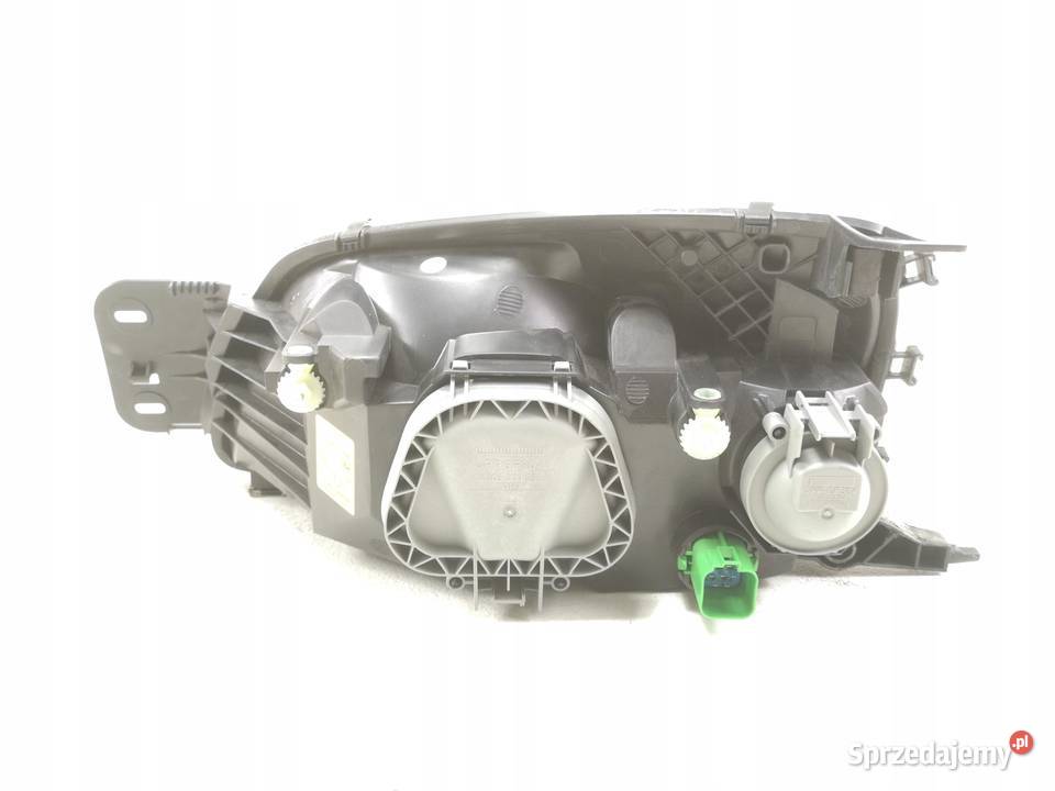 LAMPA PRAWY PRZÓD FORD FIESTA 19952003 1127895 osobowe Lampy przeciwmgielne
