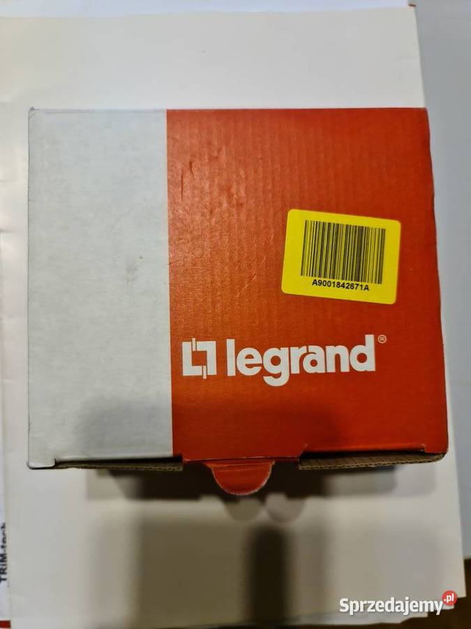 Puszka podpodłogowa Legrand nowa VII6 Puszczykowo