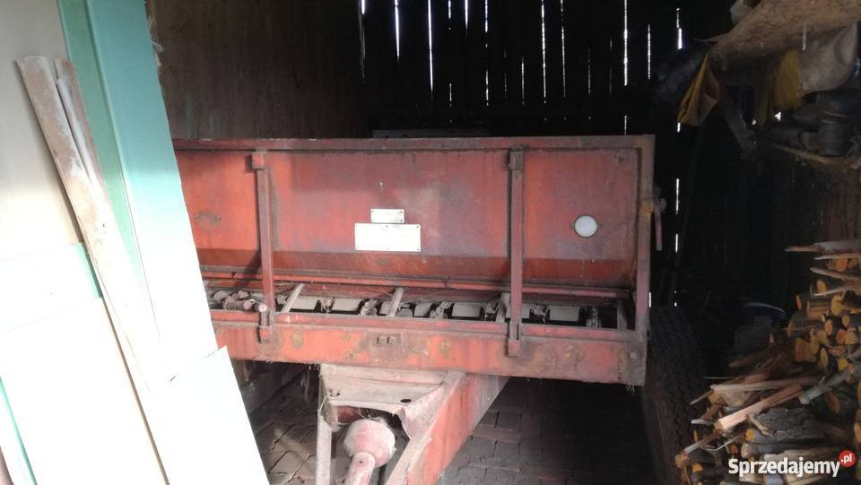 Rozrzutnik rosyjski ruski jednoosiowy 4t PTU4 Białkowice sprzedam