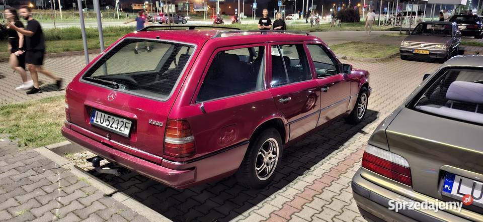 Mercedes Benz w124 e220 stan kolekcjonerski Lublin