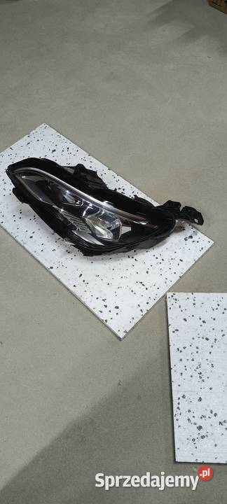 Lampa lewa Peugot 30085008 Brześć Kujawski