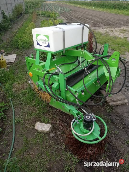 Zamiatarka T8111 Września sprzedam