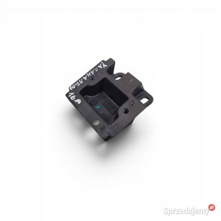 UCHWYT REGULATORA NAPIĘCIA Yamaha MT03 II RH07 Chełm