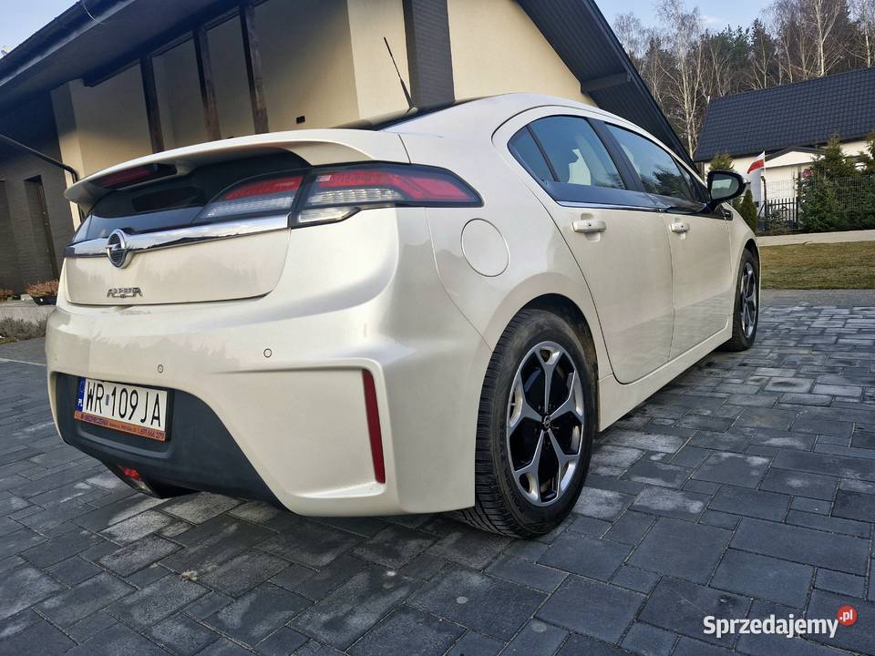 opel ampera plugin fajne auto hybryda