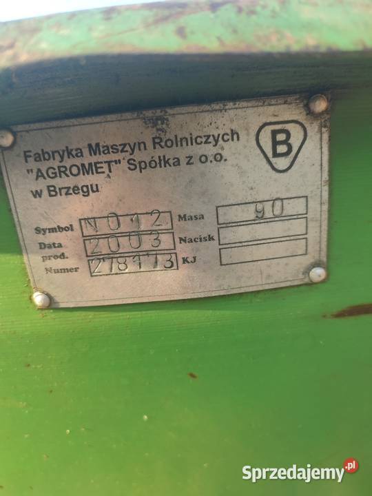 Rozsiewacz do nawozu Agromet Brzeg NO12 Maszyny rolnicze Maruszów