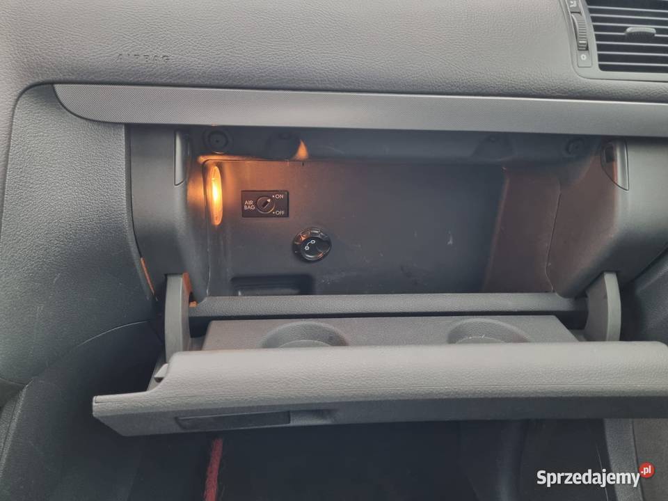 VW Touran 19 TDI BXE 7osobowy 6biegowy MP3 Starachowice sprzedam