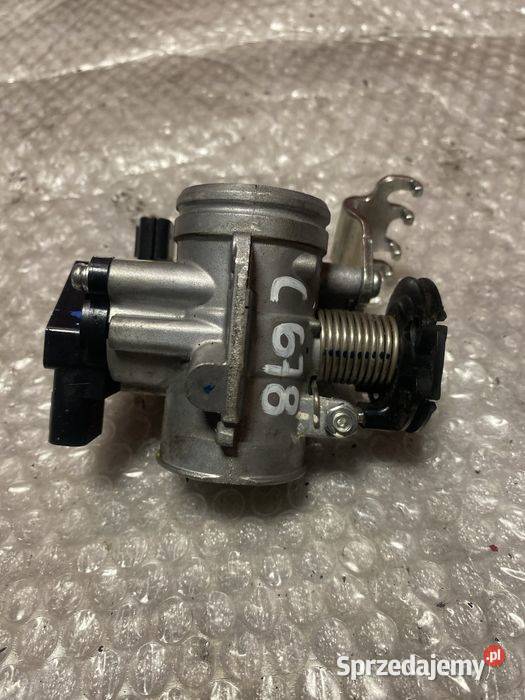 Suzuki GSXS 125 przepustnica C678 wielkopolskie Poznań