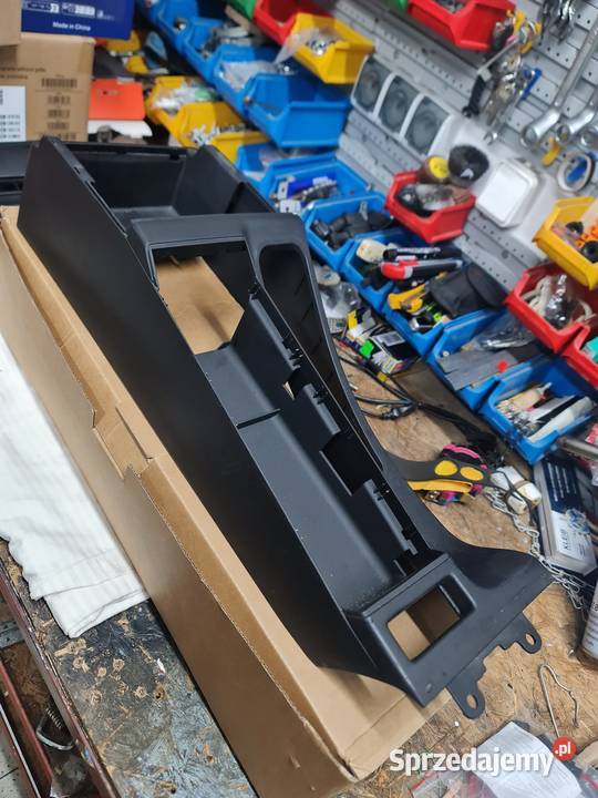 BMW e46 tunel środkowy Oryginalny pod wielkopolskie