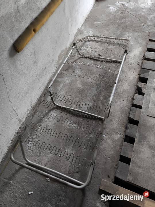 Zabytkowe łóżko polowe aluminiowe z dawnych lat Radomsko