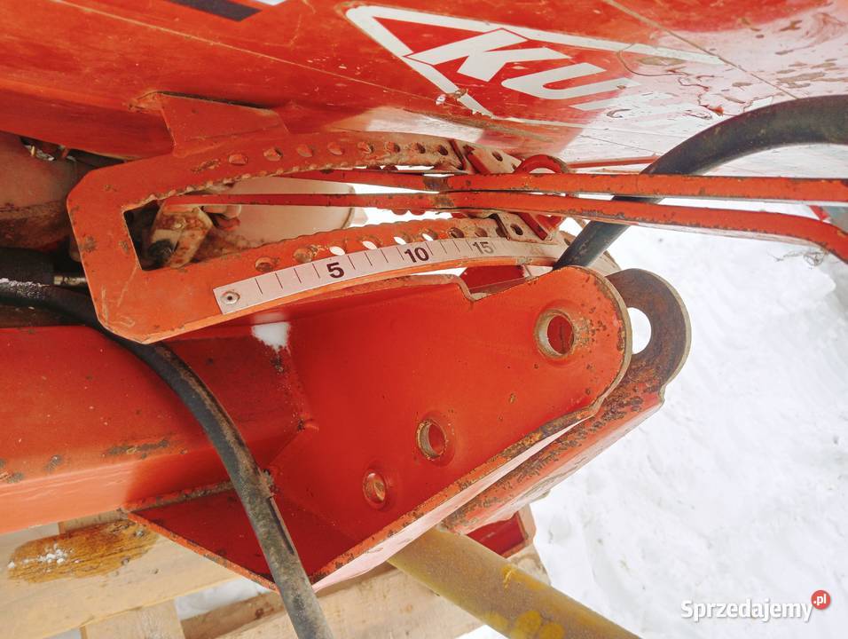 Rozsiewacz nawozu Kuhn nieuszkodzony Rolnictwo Kutno sprzedam