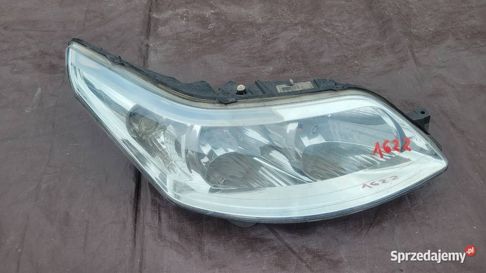 CITROEN C4 I LIFT PRAWY REFLEKTOR LAMPA PRAWA osobowe śląskie Ruda Śląska