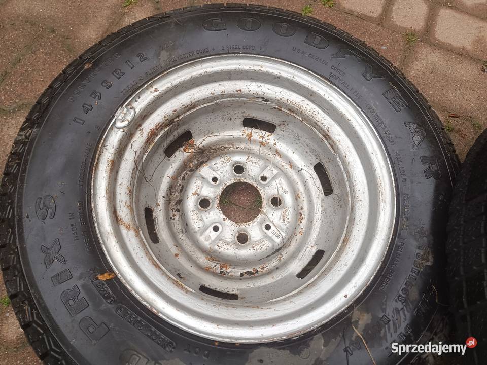 Fiata 126p koło koła felga felgi opony R12
