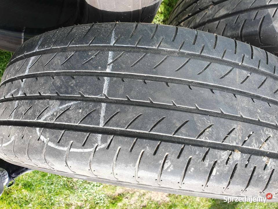 Yokohama 22560R18 Bluearth E51 4 sztuk sprzedam