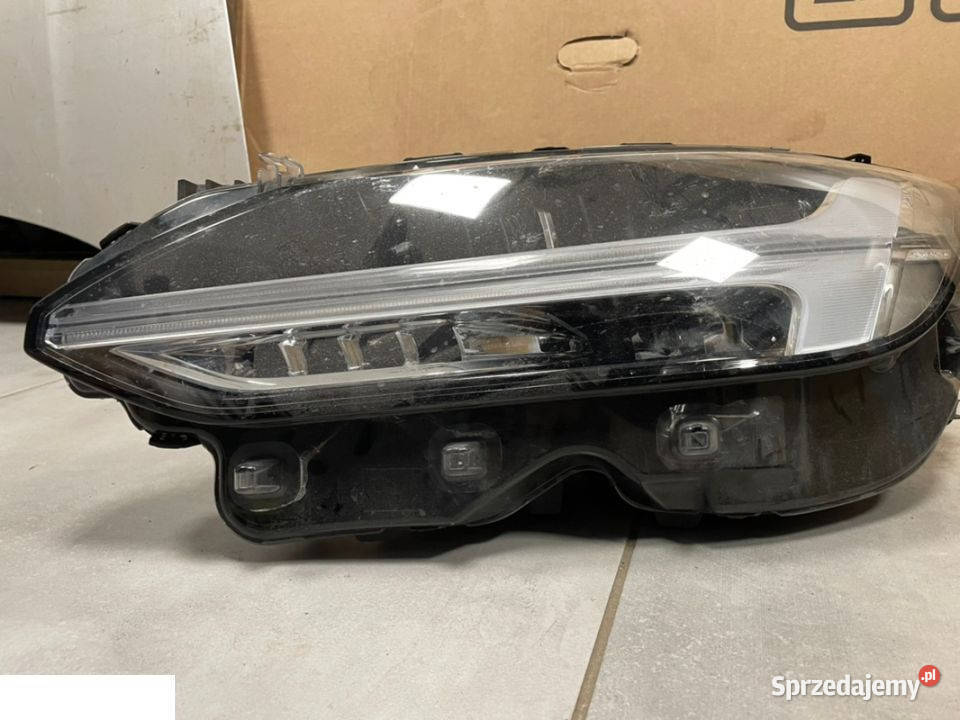 Volvo s90 V90 2019 lift reflektor przód lewy osobowe Kozubszczyzna