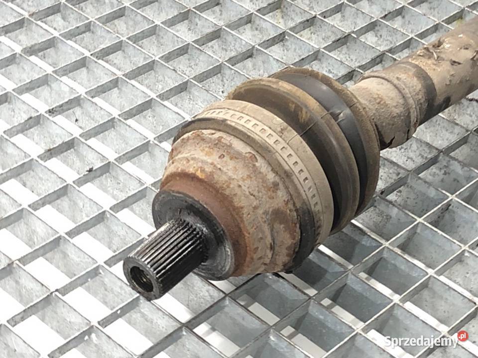 PÓŁOŚ PRAWY PRZÓD VW JETTA III 19 105 0413