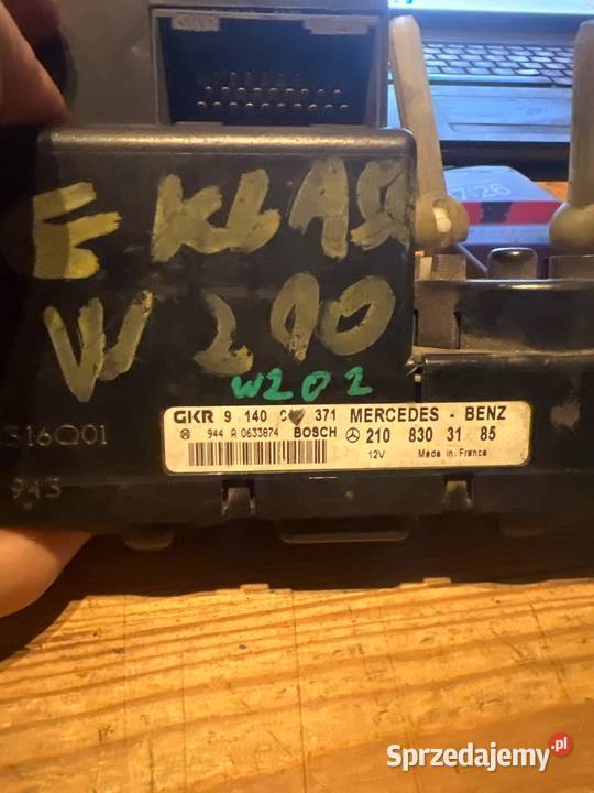 Panel nawiewu mercedes 2108303185 osobowe Margonin