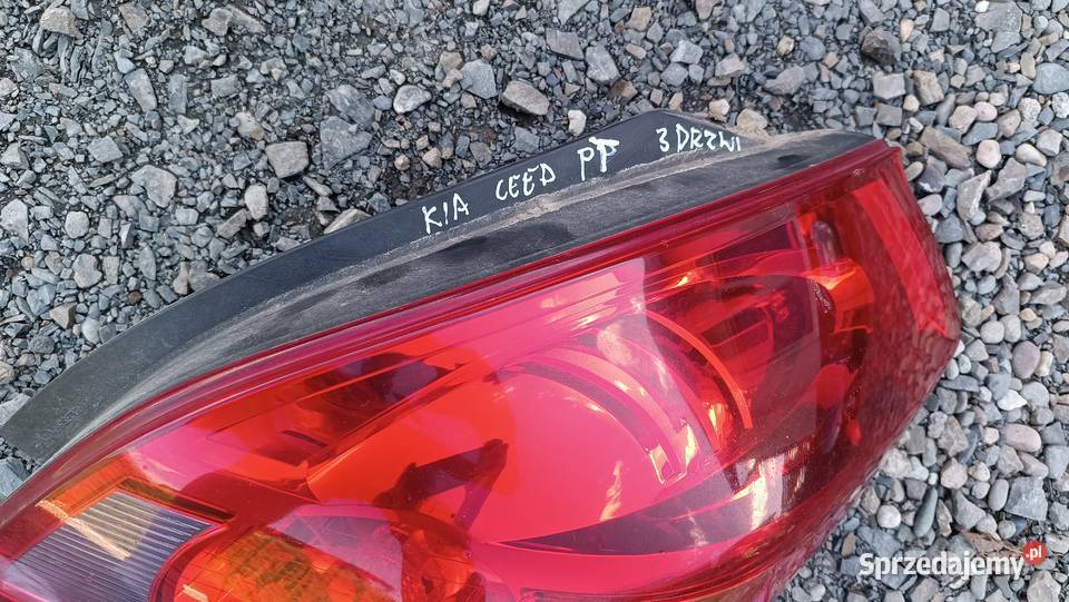 Lampa tył prawa tylna Kia Ceed I hatchback 3D osobowe Radłów