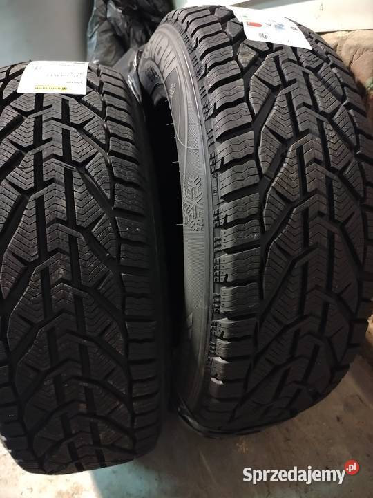 Opona zimowa 215 60 R 17 Łańcut