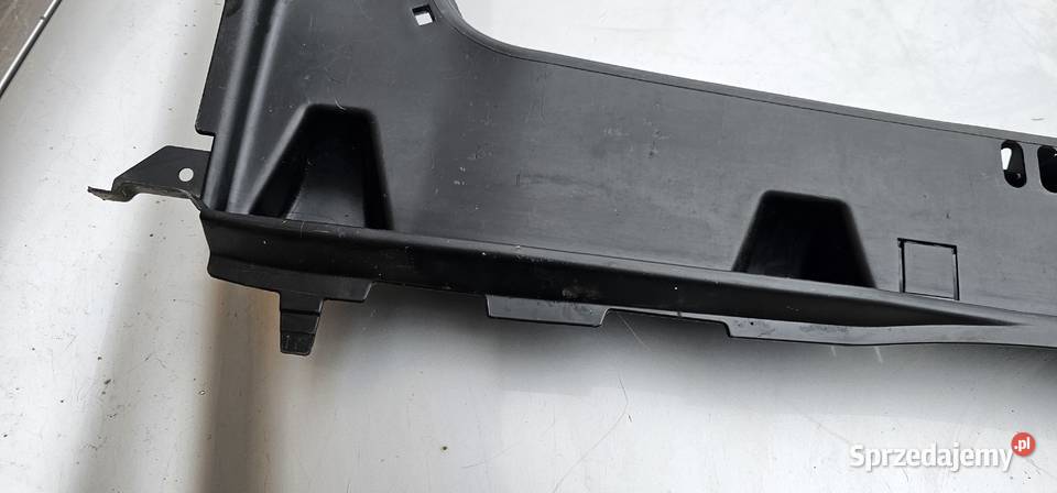 Osłona pasa tył mercedes w202 sedan 2026905825 sprzedam