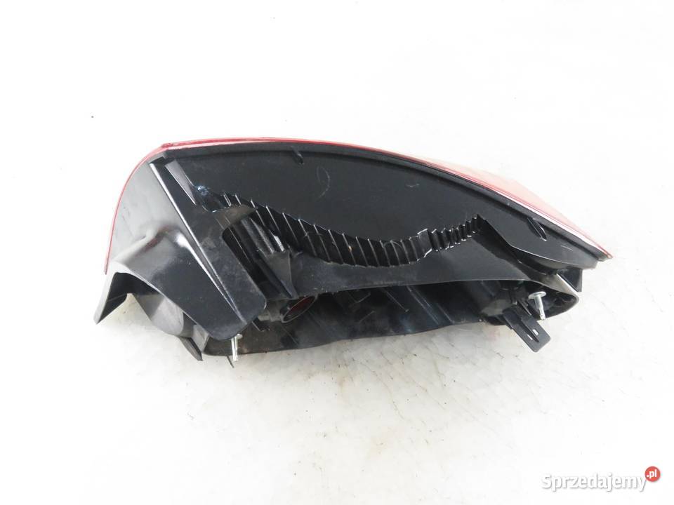 LAMPA LEWA TYLNA PEUGEOT 407 6D osobowe
