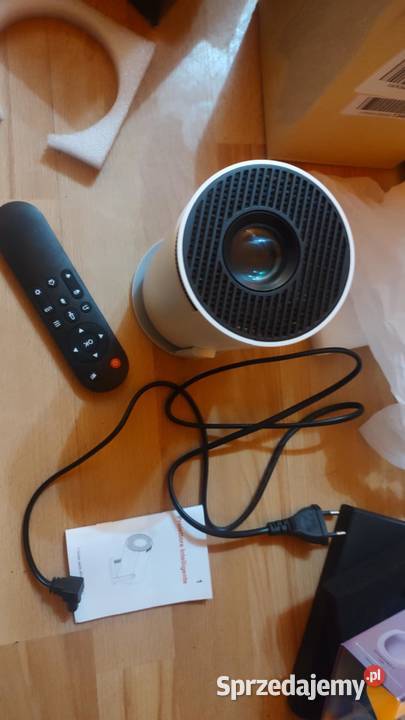 Projektor LED HY300 Książ Wielkopolski