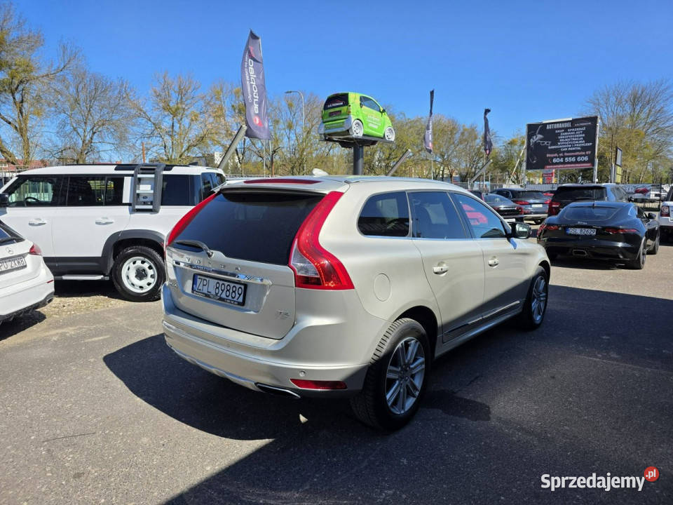 Volvo XC 60 20 Benzyna 245 Panorama Skóra Kamera gniazdo SD XC 60