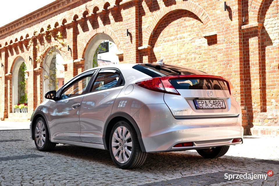 Honda Civic IX 18 vtec 142 konie 2012 Zadbany i