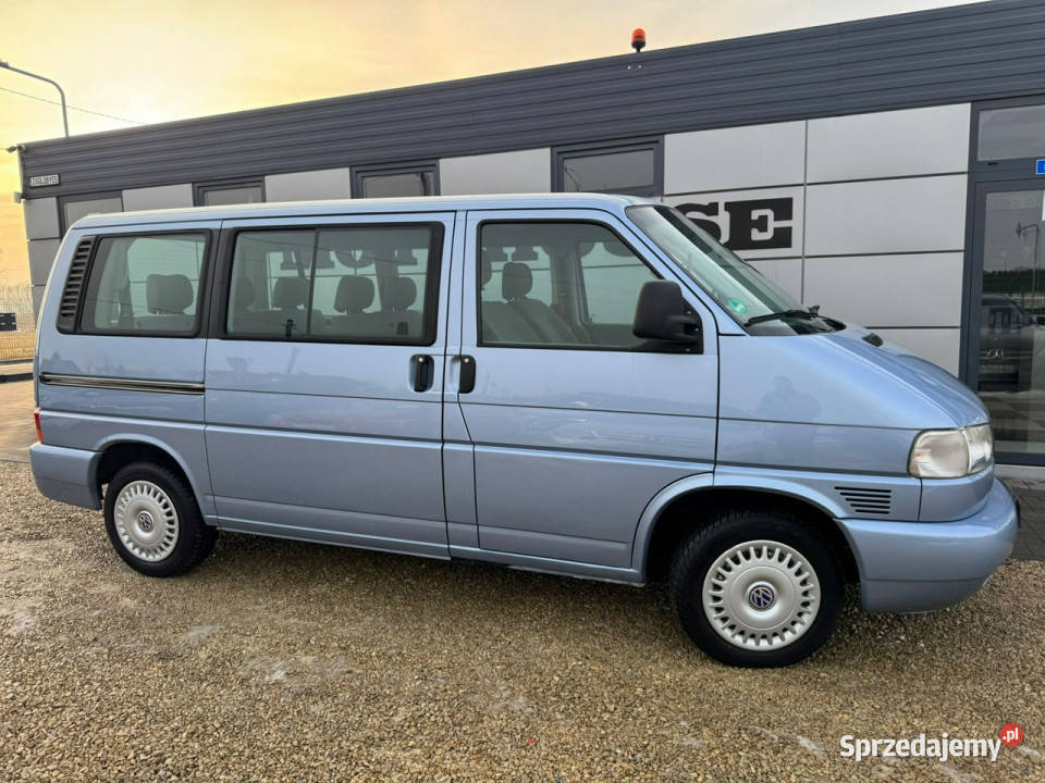 Volkswagen Caravelle T4 Caravelle 25 benzyna lakier metallic Samochody osobowe śląskie Chełm Śląski