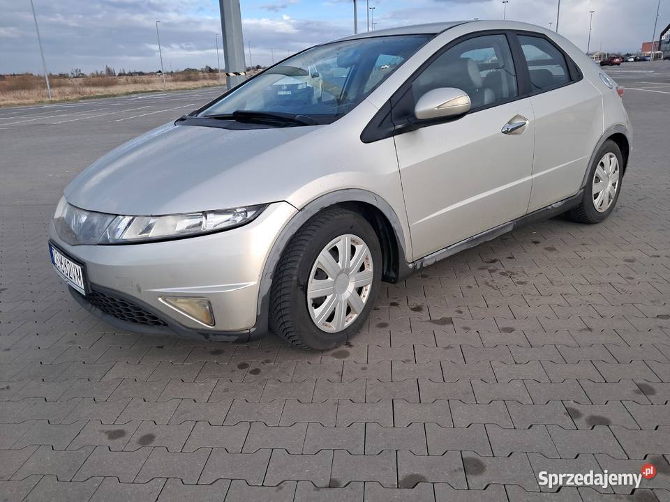 Honda Civic VIII Zarejestrowana Hatchback Szczecin