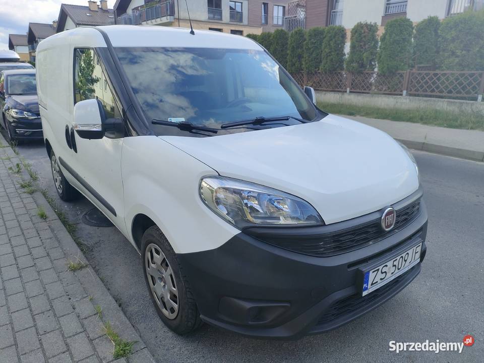 Fiat Doblo Cargo 14 Benzyna 95 2017 97 Faktura Szczecin