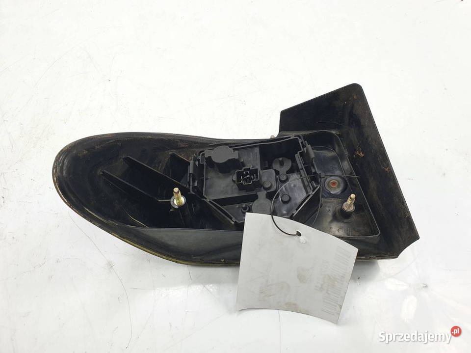LAMPA PRAWA TYŁ SAAB 900 Lipno