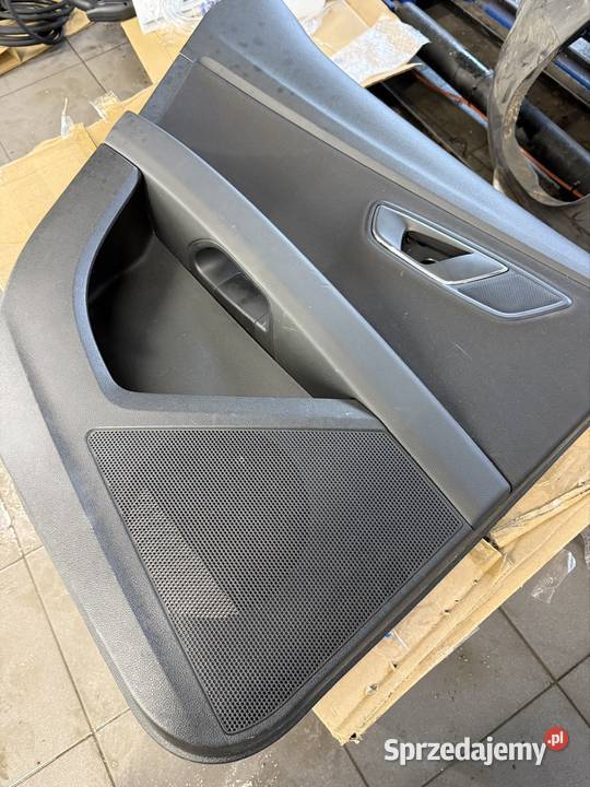 Seat Leon 5F Boczki Poszycie drzwi tylnych świętokrzyskie Radlin sprzedam