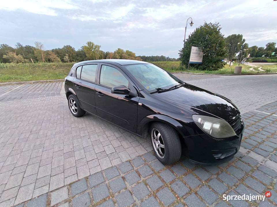 Opel Astra 16 benzyna lakier metallic Samochody osobowe Nowa Sól