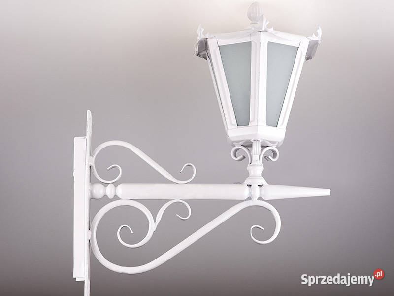 Kinkiet zewnętrzny stojący na wysięgniku śląskie