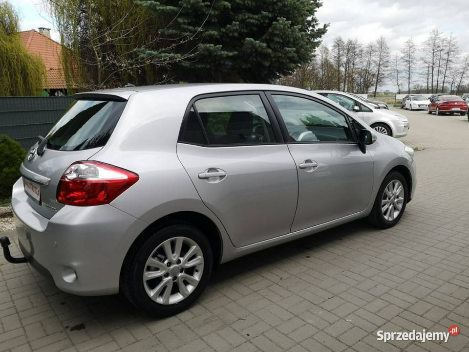Toyota Auris 16 Benzyna 132 Klimatr LIFT Isofix gniazdo AUX