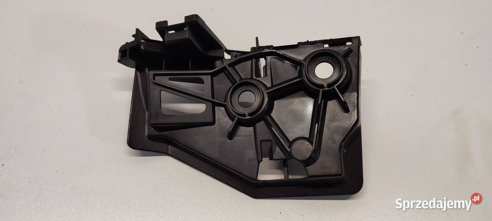 VW TIGUAN II ŚLIZG ZDERZAKA PRAWY TYŁ 5NA807394A osobowe