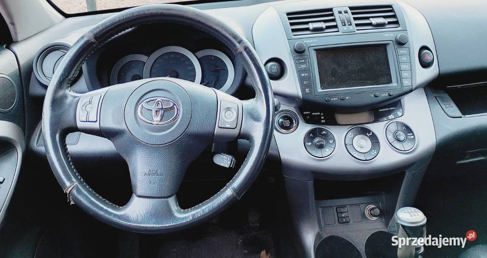 Toyota RAV 4 III 22 dcat odpala ale brak mocy światła do jazdy dziennej Kielce