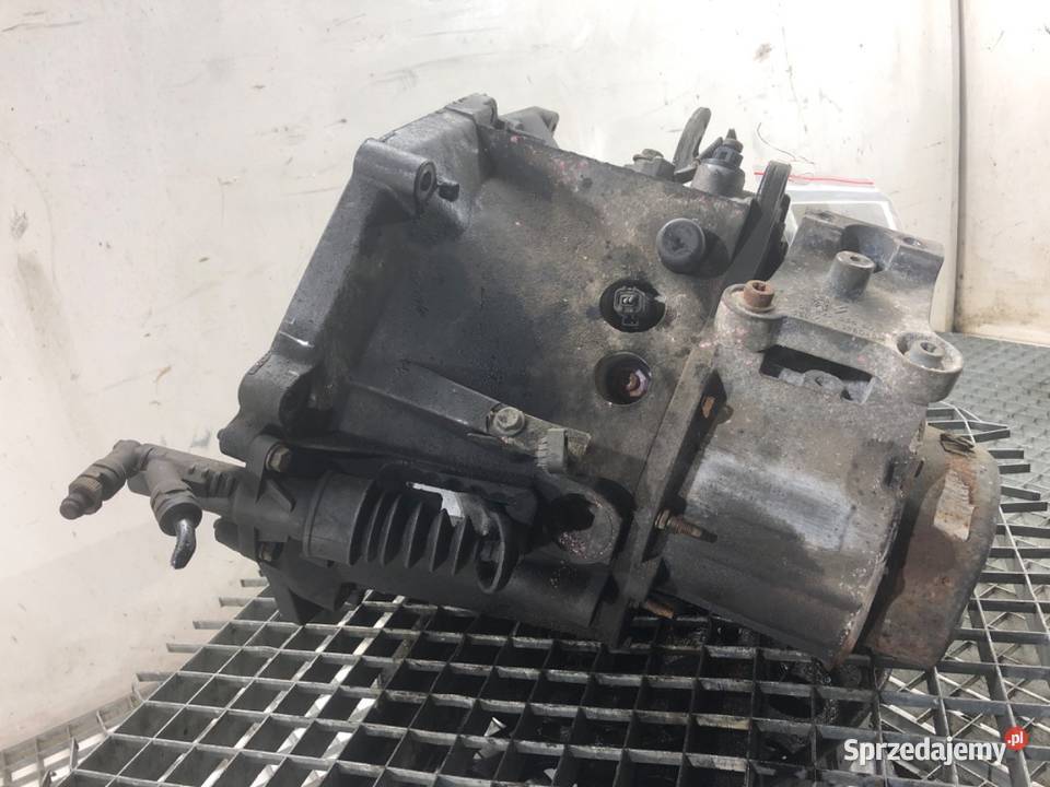 SKRZYNIA BIEGÓW PEUGEOT 207 20DP66 16 90 0615