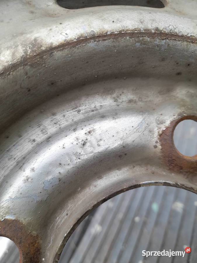 Obręczefelgi stalowe Skoda 100S110 komplet Tulce