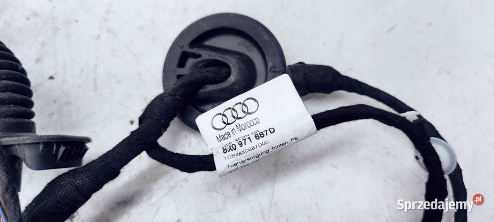 WIĄZKA DRZWI LEWY PRAWY TYŁ AUDI A1 8X0971687D osobowe Przystajń