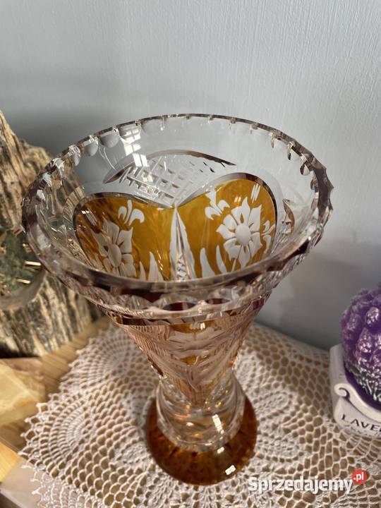 Krysztalowy palony wazonik na stopie huta Julia Jelenia Góra sprzedam