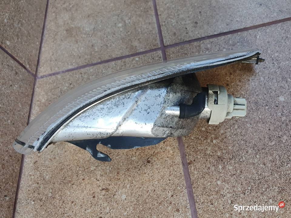 Lampa kierunkowskaz prawy przód Volvo V40 S40 I 80KM Gdynia sprzedam