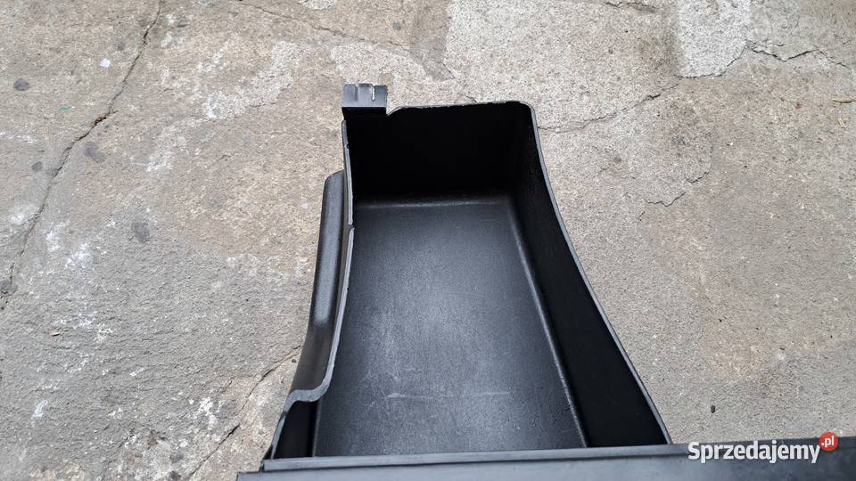 Fiat 126pEL półka pasażera