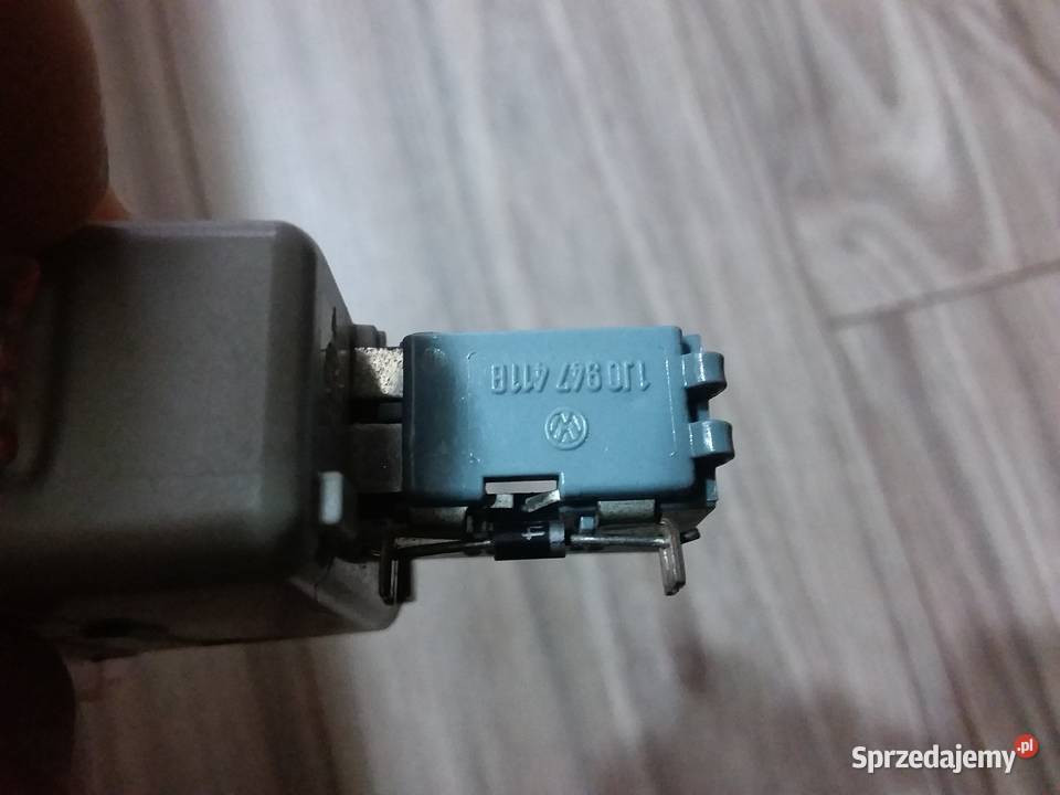 Lampka drzwi 1J0947411B VAG Gdańsk sprzedam