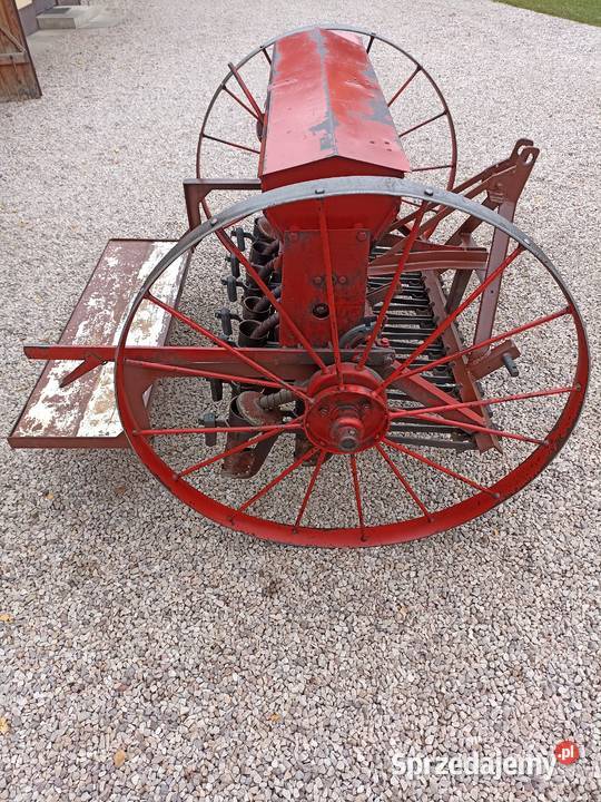 Siewnik konny przystosowany do ciągnika Bieliny sprzedam