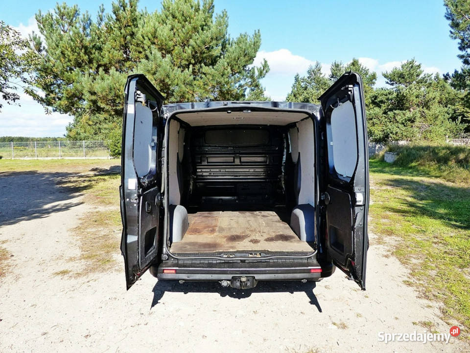 Renault Trafic 16 welurowa tapicerka Renault Piła
