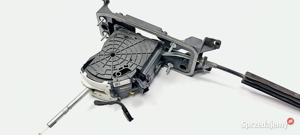 DŹWIGNIA ZMIANY BIEGÓW SKODA KAROQ 5Q1713023BG osobowe Lipno sprzedam