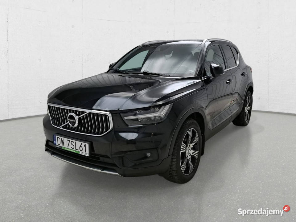Volvo XC 40 Komorniki