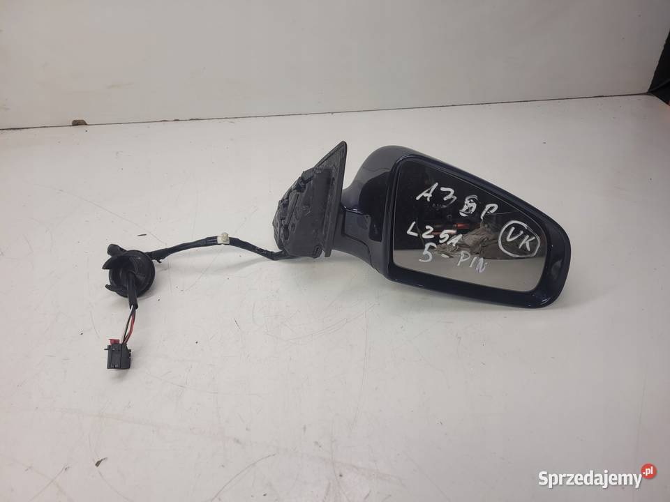 LUSTERKO PRAWE AUDI A3 8P LIFT LZ5A 5 PIN UK Przystajń