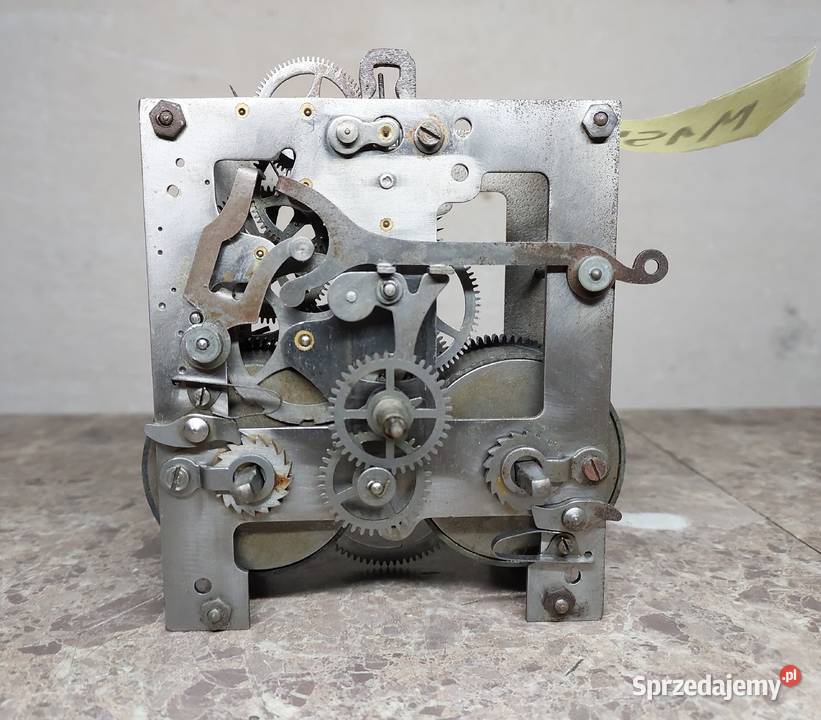 M154 Mechanizm starego zegara ściennego Gustav Tczew